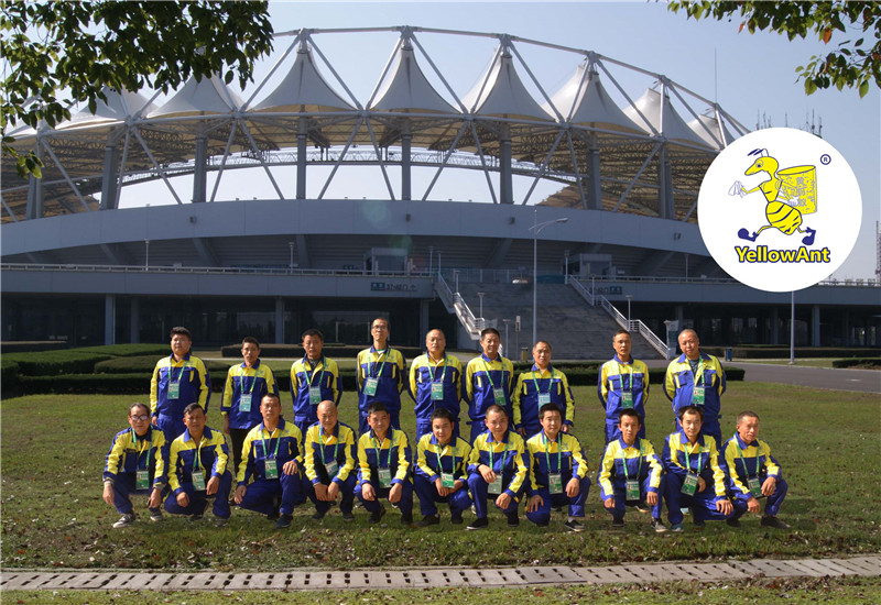 武漢軍運(yùn)會(huì)黃螞蟻熱心服務(wù)剪影